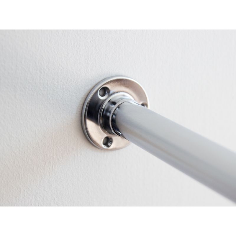 Ladenregale, Kleiderständer, Kleiderständer, Ladeneinrichtungen.