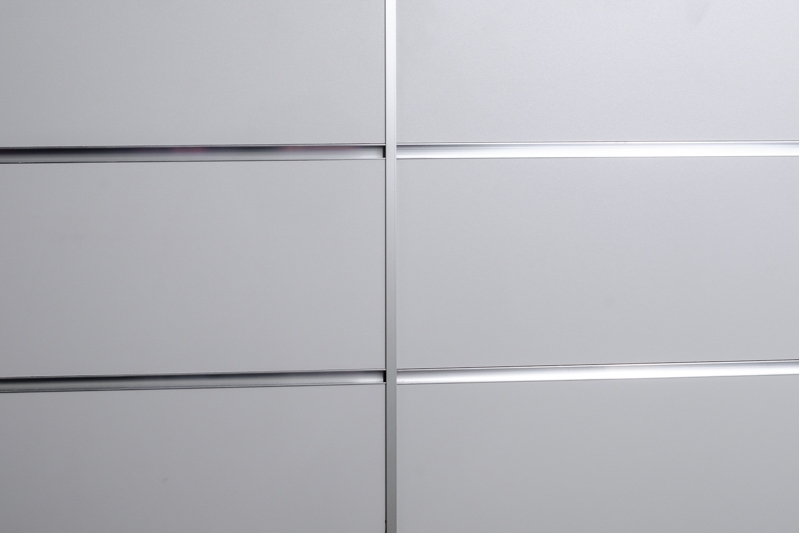 Vertikaler Aluminiumverbinder für Spacewall-Paneele