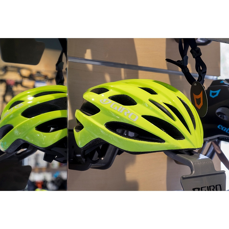 Slatwall Shopwall-Sockel schneeweiß, Alaska