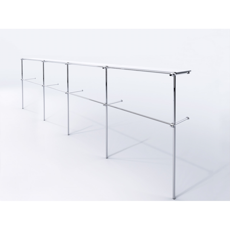 Ladenregale, Kleiderständer, Kleiderständer, Ladeneinrichtungen.